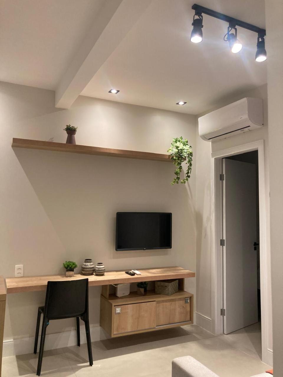 Copacabana Sala E Na Quadra Da Praia, Posto 6, Brasil Apartamento *